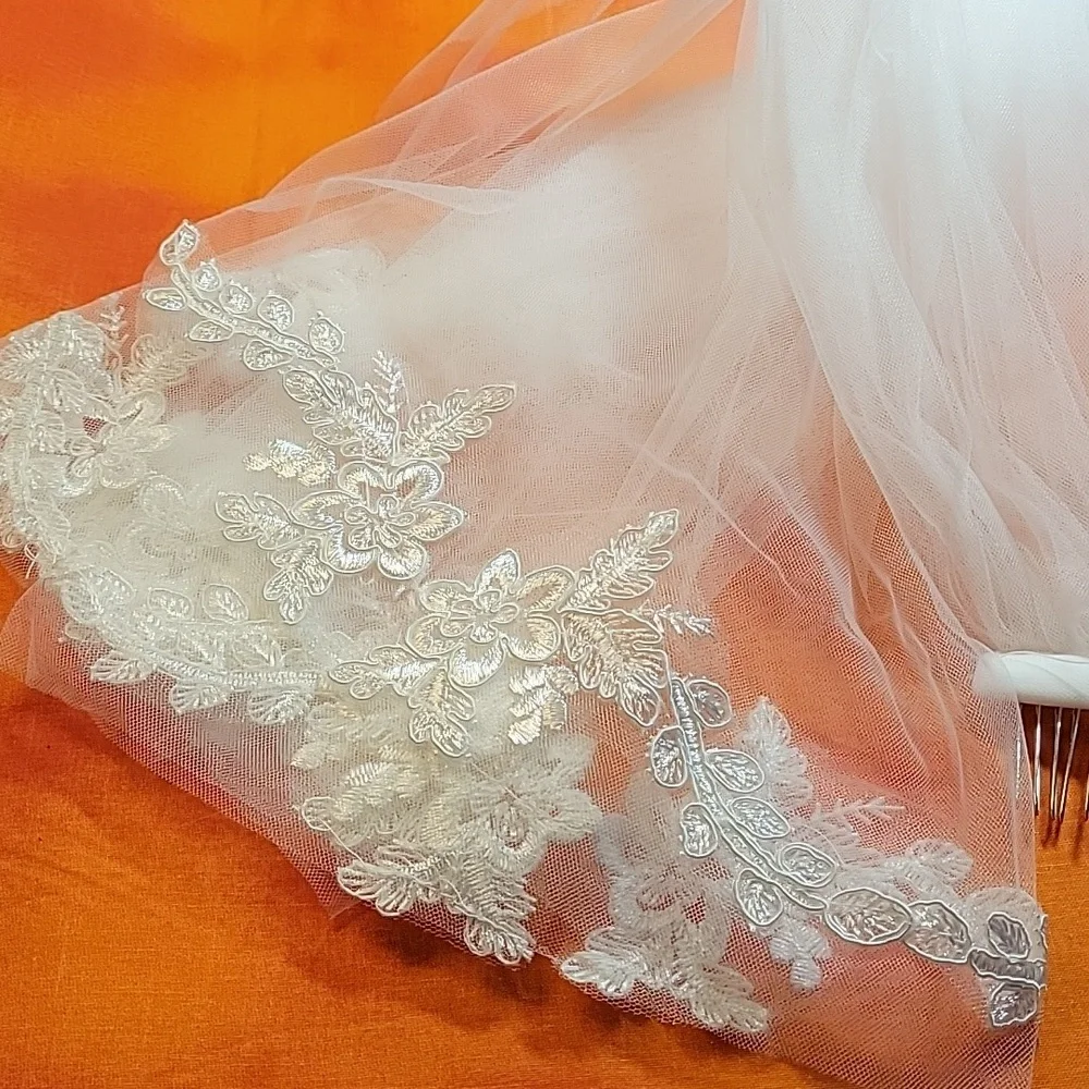 Shoulder Length Veil with Comb New White Lace Tulle Wedding